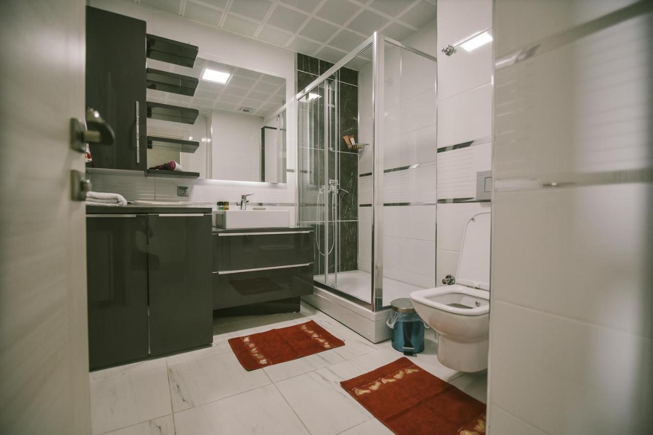 Sky Deluxe 2 Fitness & Spa สโกเปีย ภายนอก รูปภาพ